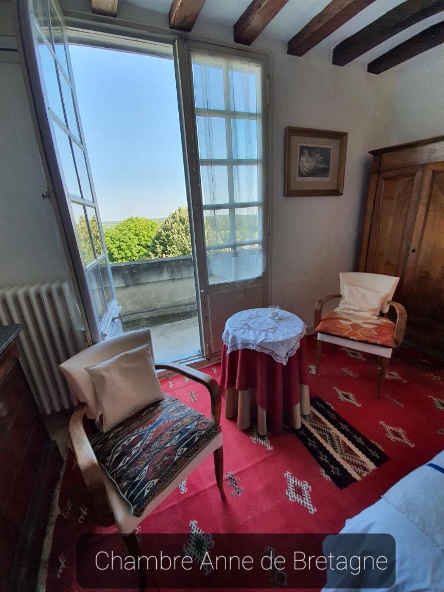Le Presbytere De La Cite Royale De Loches Phòng bức ảnh